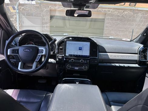 Used 2022 Ford F250 Lariat w/ Black Appearance Package AWD/4WD image 25