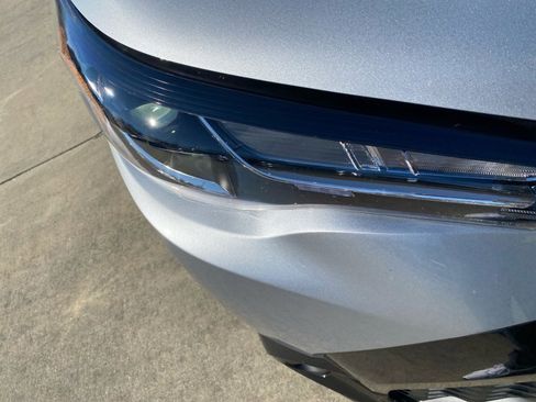 Used 2024 Toyota Corolla Cross AWD Hybrid image 28