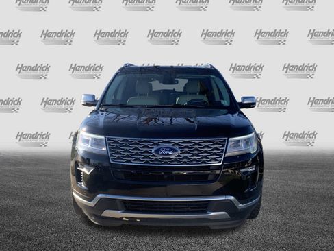 Used 2018 Ford Explorer Platinum image 3