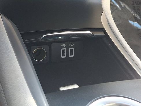 Certified 2019 Lincoln MKC Reserve w/ MKC Climate Package AWD/4WD image 25