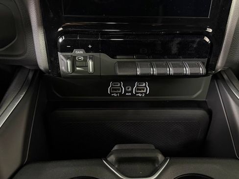 New 2026 RAM 2500 Big Horn AWD/4WD image 18