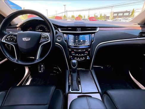 Used 2019 Cadillac XTS Luxury FWD image 16