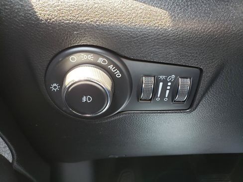 Certified 2024 Jeep Compass Latitude w/ Altitude Special Edition AWD/4WD image 20