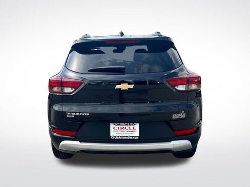 Used 2025 Chevrolet TrailBlazer LT AWD/4WD image 5