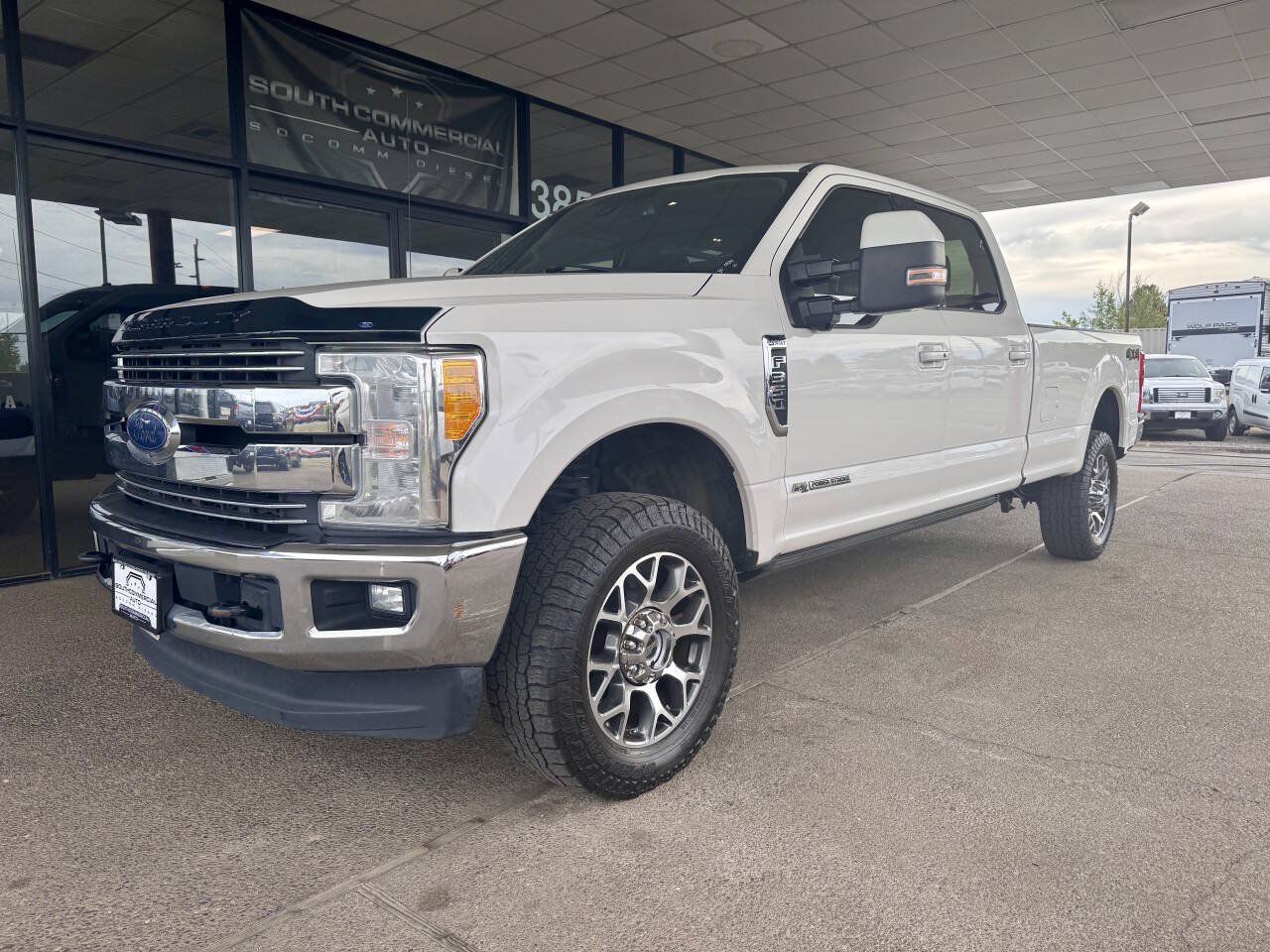 Used 2017 Ford F350 Lariat w/ Lariat Ultimate Package AWD/4WD image 1