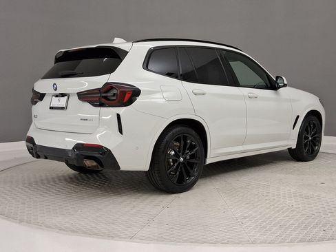 Used 2024 BMW X3 sDrive30i w/ M Sport Package RWD image 9