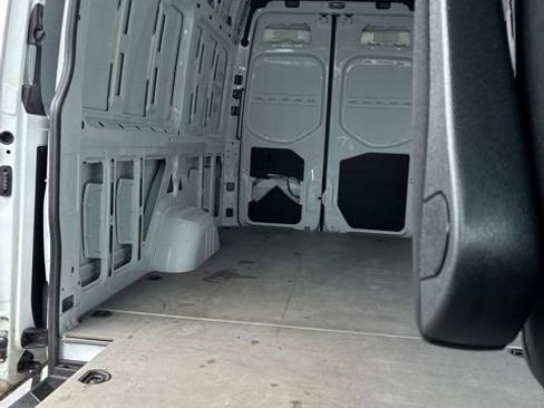 Used 2023 Mercedes-Benz Sprinter 2500 image 18
