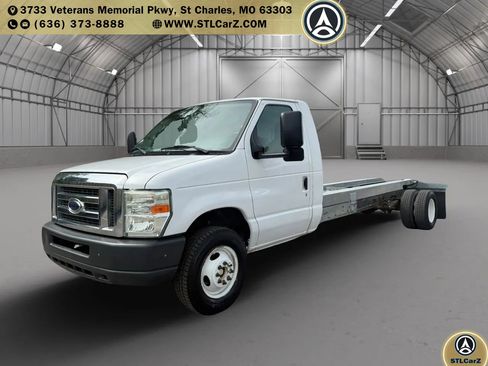 Used 2011 Ford E-450 and Econoline 450 Super Duty RWD image 1