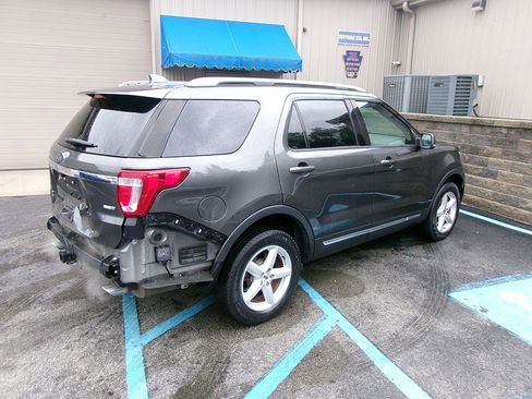 Used 2017 Ford Explorer XLT w/ Equipment Group 202A image 1