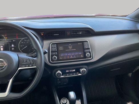 Used 2019 Nissan Kicks SV FWD image 8