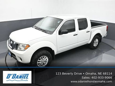 Used 2014 Nissan Frontier SV AWD/4WD image 16