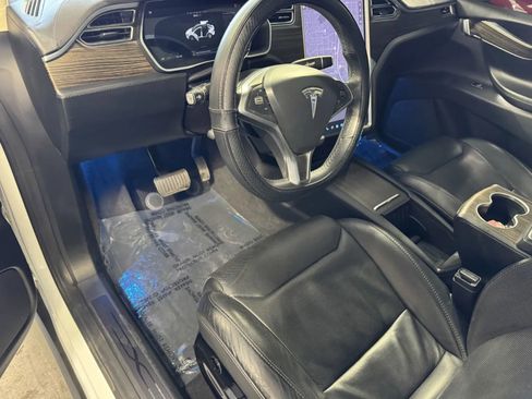 Used 2016 Tesla Model X 90D image 12