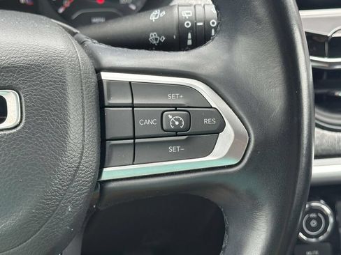 Used 2022 Jeep Compass Latitude AWD/4WD image 23