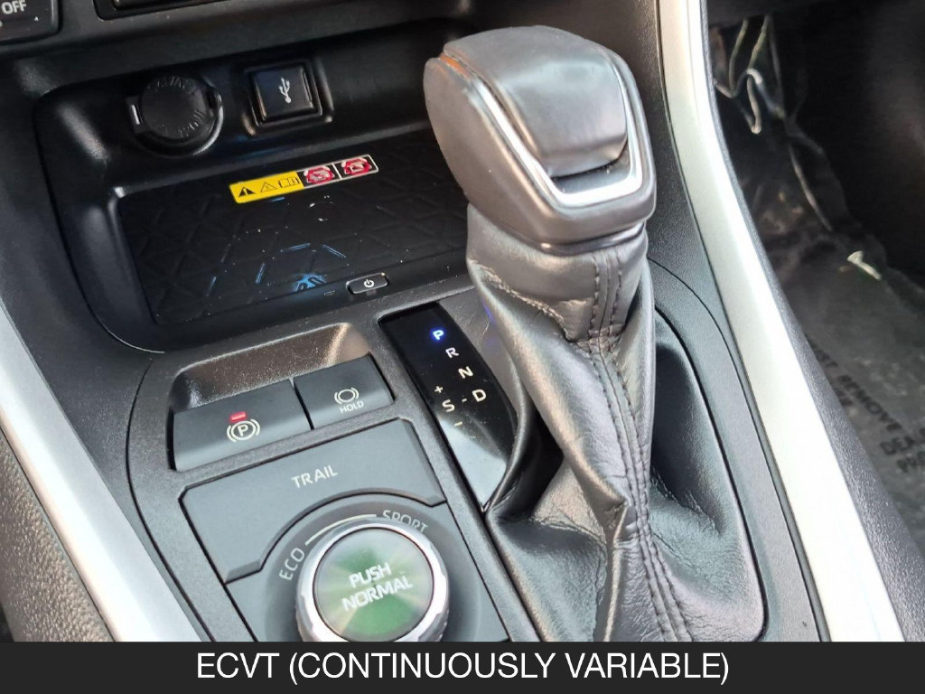 Used 2022 Toyota RAV4 XSE AWD/4WD image 21
