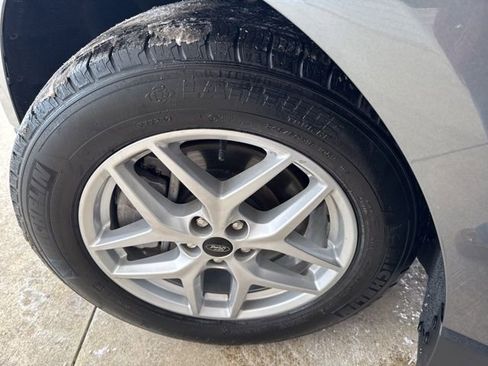 Used 2023 Ford Edge SEL image 39