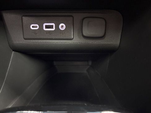 Certified 2023 Buick Encore GX Essence w/ Experience Buick Package image 35