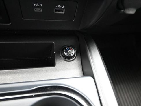 Used 2023 Nissan Titan PRO-4X w/ Pro-4x Convenience Package AWD/4WD image 43