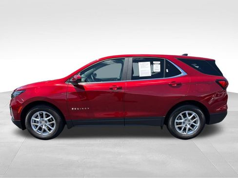 Used 2023 Chevrolet Equinox LT FWD image 3