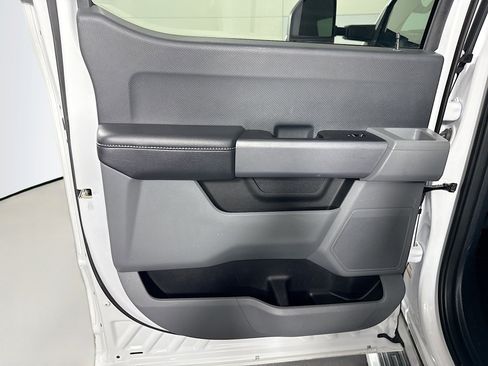 Used 2023 Ford F150 XLT w/ XTR Package image 24