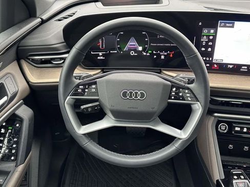 Used 2025 Audi Q5 Premium Plus w/ Premium Plus AWD/4WD image 17