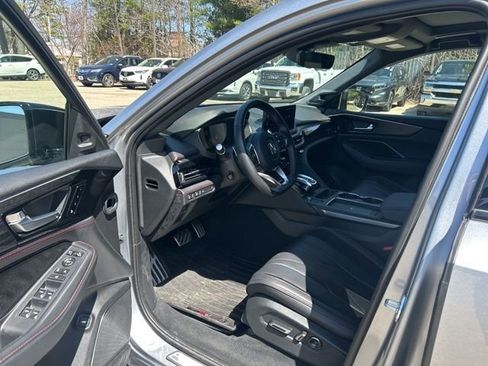 Used 2025 Acura MDX Type S AWD/4WD image 16