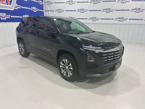 Used 2026 Chevrolet Equinox LT AWD/4WD image 8