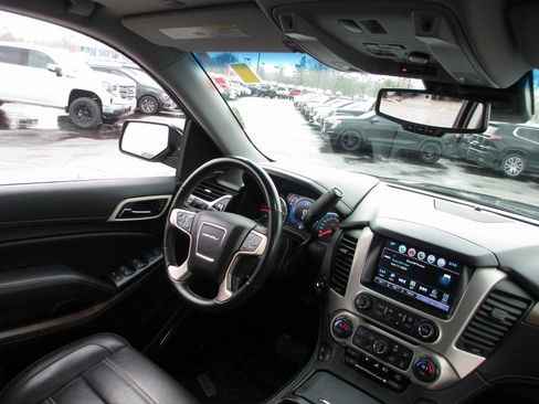 Used 2020 GMC Yukon Denali w/ Denali Ultimate Package image 29