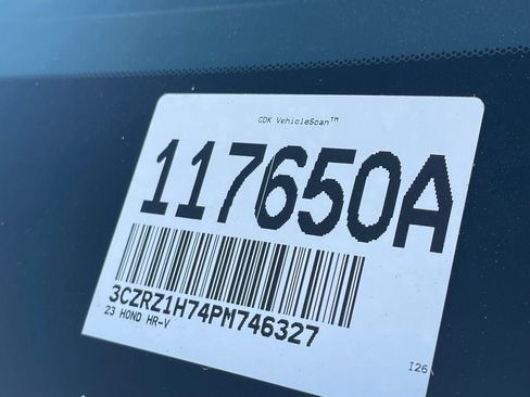 Used 2023 Honda HR-V EX-L image 12