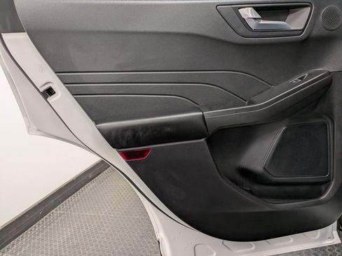 Used 2022 Ford Escape SEL w/ Technology Package image 22