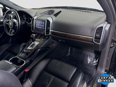 Used 2017 Porsche Cayenne S Platinum w/ Premium Package Plus (Pjy) image 31