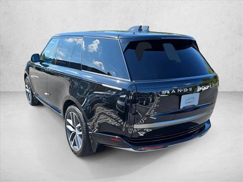 New 2025 Land Rover Range Rover SE image 7