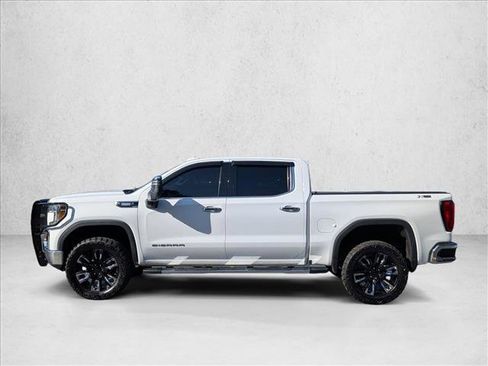 Used 2021 GMC Sierra 1500 SLT w/ SLT Premium Plus Package AWD/4WD image 9