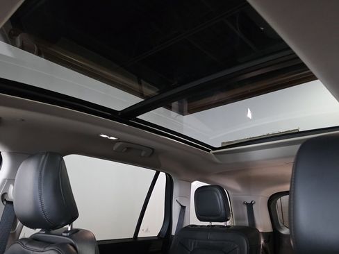 Used 2024 Lincoln Aviator Reserve image 34