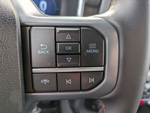 Used 2025 Ford F150 Lariat w/ Equipment Group 501A Mid image 17