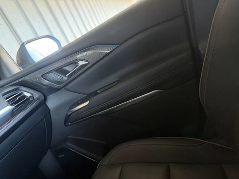 Used 2025 Chevrolet Traverse High Country w/ LPO, Floor Liner Package AWD/4WD image 41