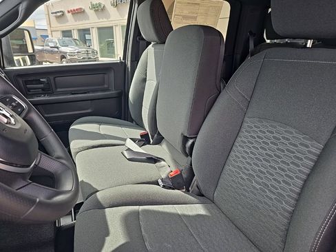 New 2025 RAM 2500 Tradesman image 18