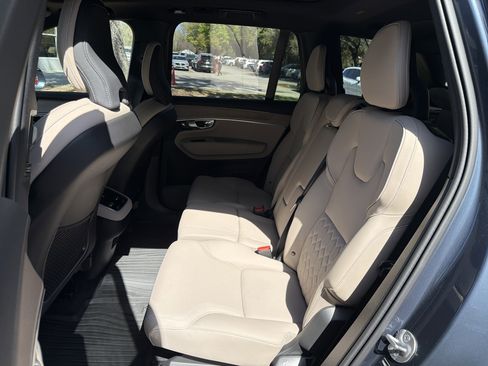 Used 2026 Volvo XC90 B6 Plus w/ Protection Package Premier AWD/4WD image 33