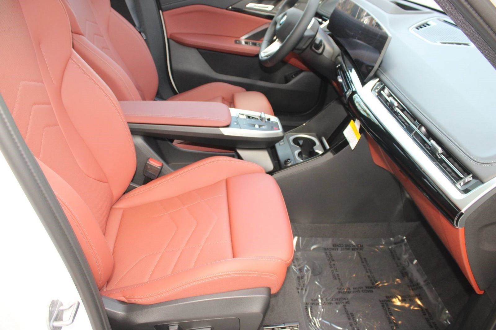 Used 2026 BMW X1 xDrive28i w/ Technology Package AWD/4WD image 26