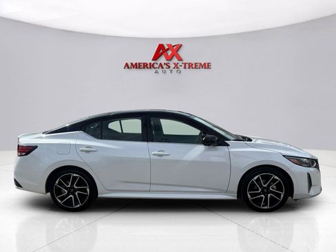 Used 2024 Nissan Sentra SR w/ SR Premium Package FWD image 7