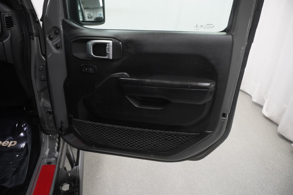 Used 2019 Jeep Wrangler Sport w/ Quick Order Package 24S AWD/4WD image 46