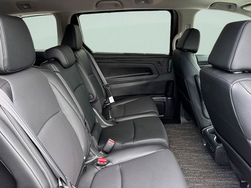 Certified 2026 Honda Odyssey EX-L image 30