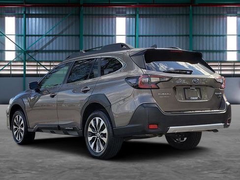 Used 2024 Subaru Outback Limited XT AWD/4WD image 3