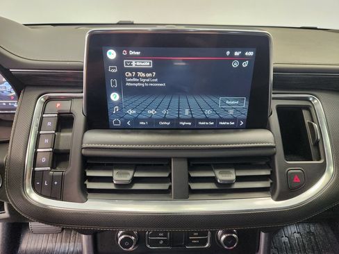 Used 2022 GMC Yukon SLT w/ SLT Luxury Package AWD/4WD image 16