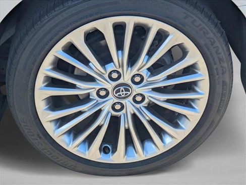 Used 2020 Toyota Avalon Limited w/ Advanced Safety Package image 16