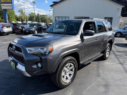 Used 2014 Toyota 4Runner Trail AWD/4WD image 4