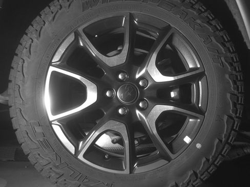 Used 2025 Jeep Compass Trailhawk image 15