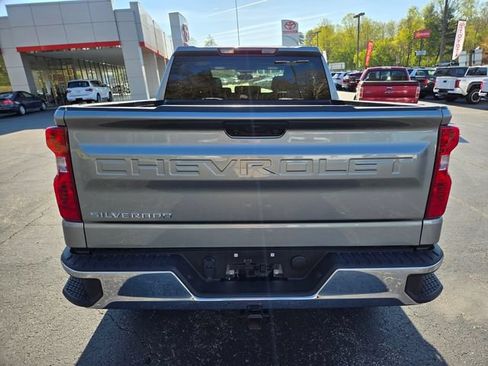 Used 2025 Chevrolet Silverado 1500 LT AWD/4WD image 7