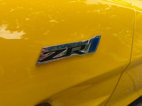 Used 2010 Chevrolet Corvette ZR1 w/ Preferred Equipment Group RWD image 12