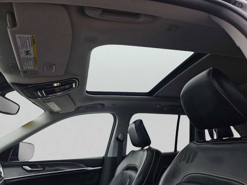 Used 2023 Jeep Grand Cherokee 4WD 4xe image 15