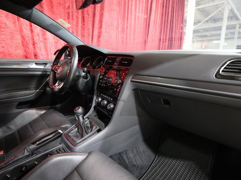 Used 2021 Volkswagen GTI Autobahn image 22